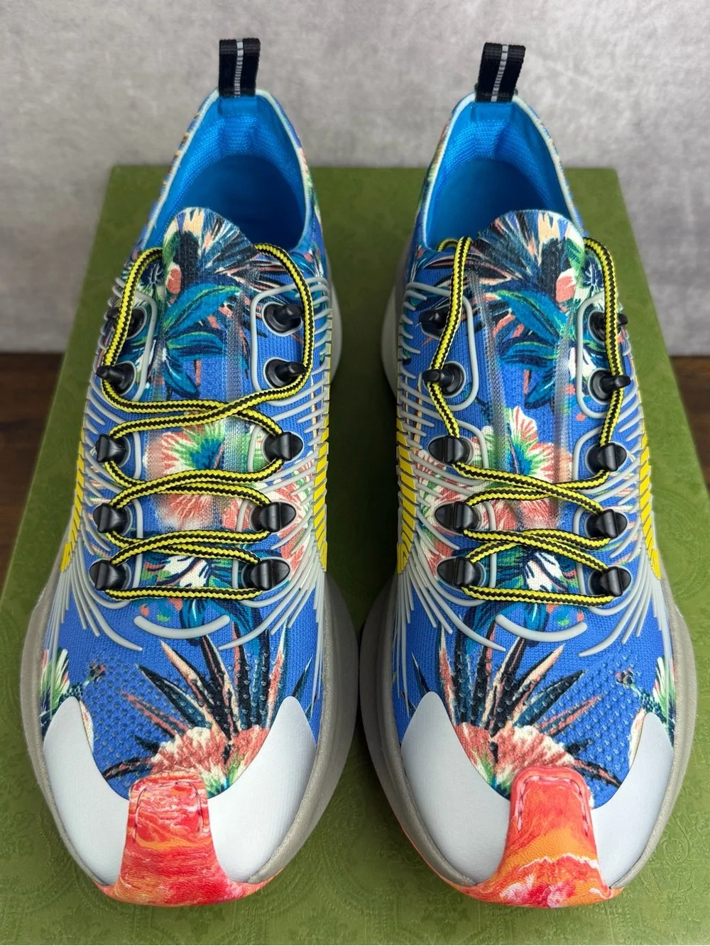 NEW Gucci Runner Blue Marble and Floral Size 10.5 UK / 11 US Men’s Sneakers Rare